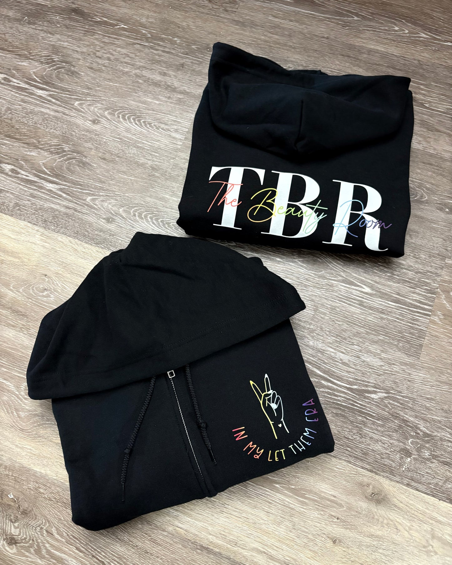 Logo apparel